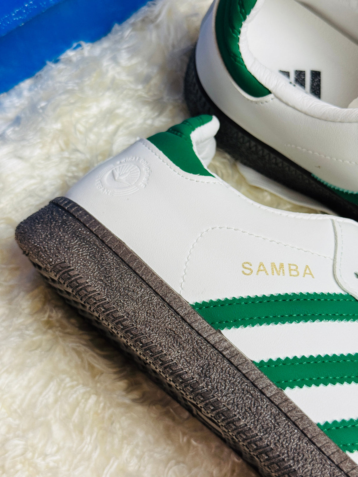 Mens SAMBA OG WHITE GREEN GUM (AAA GRADE)